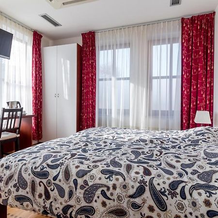Guest House Isabel Ζάγκρεμπ Εξωτερικό φωτογραφία