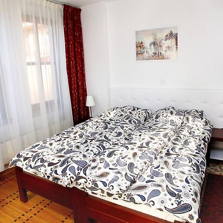 Guest House Isabel Ζάγκρεμπ Εξωτερικό φωτογραφία