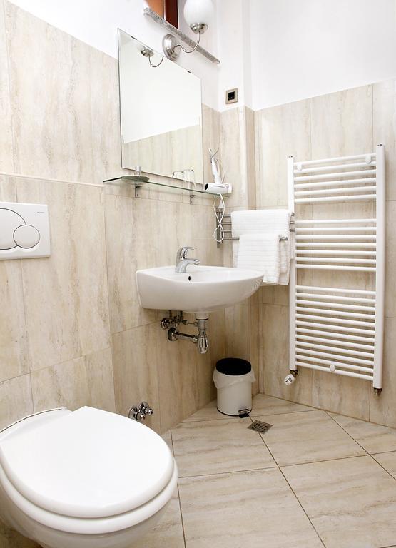 Guest House Isabel Ζάγκρεμπ Εξωτερικό φωτογραφία