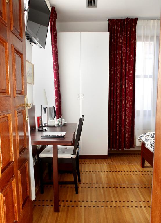 Guest House Isabel Ζάγκρεμπ Εξωτερικό φωτογραφία